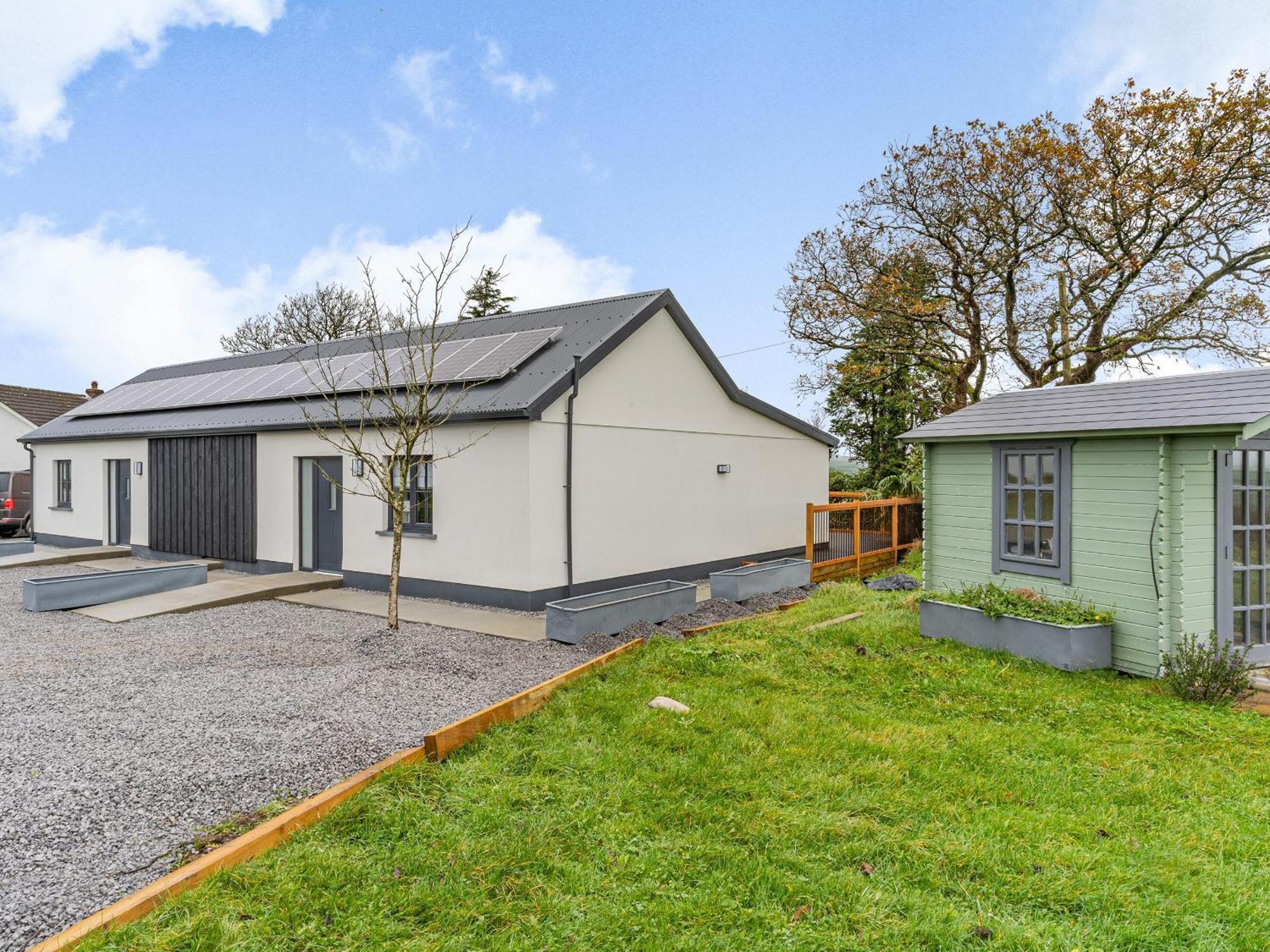 Cowshed 2 - Uk35458 Villa Whitland Bagian luar foto